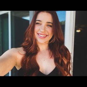 Meet your Posher, Emily